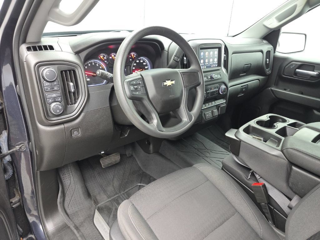 Used 2023 Chevrolet Silverado 1500 Custom AWD/4WD image 16