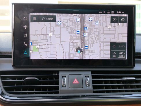 Certified 2021 Audi Q5 e Premium Plus w/ Premium Plus Package image 20