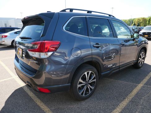 Used 2024 Subaru Forester Limited AWD/4WD image 2