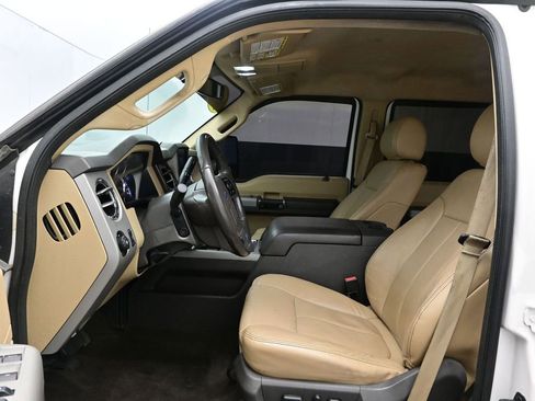 Used 2015 Ford F250 Lariat w/ Chrome Package AWD/4WD image 12