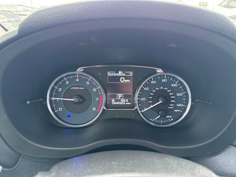 Used 2015 Subaru Crosstrek 2.0i Limited image 22