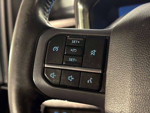 Used 2023 Ford F250 Lariat w/ Black Appearance Package AWD/4WD image 44