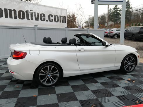 Used 2017 BMW 230i xDrive Convertible image 5