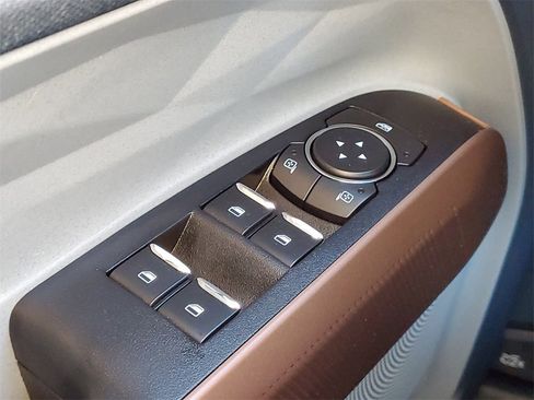 Used 2022 Ford Maverick Lariat w/ Lariat Luxury Package image 15