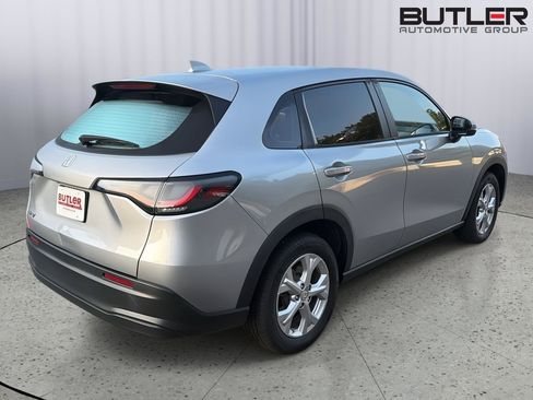 Used 2024 Honda HR-V LX image 6