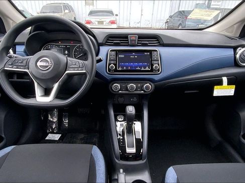 New 2025 Nissan Versa SV image 5