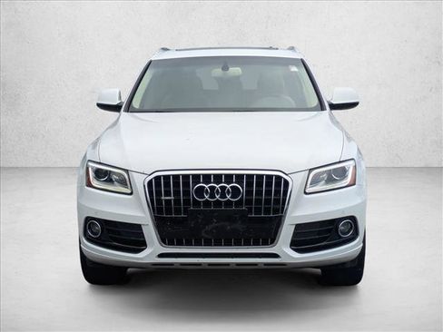 Used 2017 Audi Q5 2.0T Premium Plus w/ Technology Package AWD/4WD image 2
