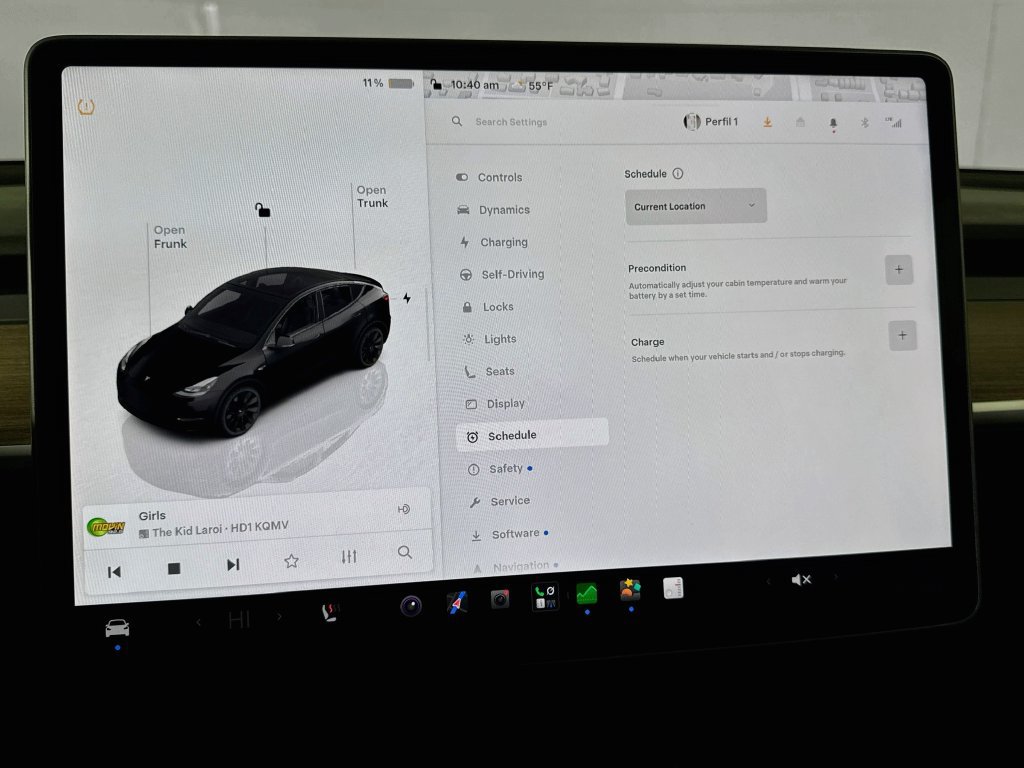 Used 2024 Tesla Model Y Long Range AWD/4WD image 43