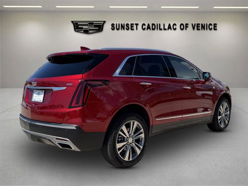 Certified 2025 Cadillac XT5 Premium Luxury w/ Technology Package image 3