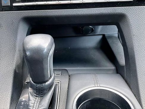 Used 2021 Toyota Avalon XLE FWD image 16