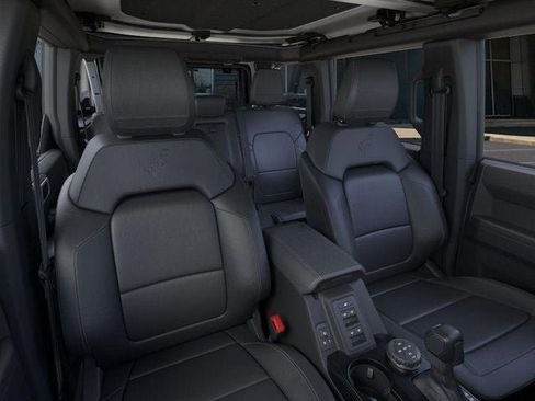 New 2026 Ford Bronco Badlands image 10