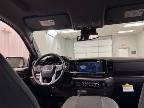 New 2026 GMC Sierra 1500 SLT w/ SLT Convenience Package image 22