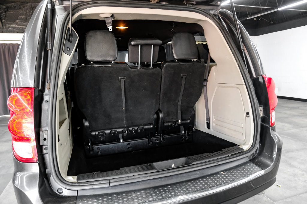 Used 2019 Dodge Grand Caravan SXT FWD image 62