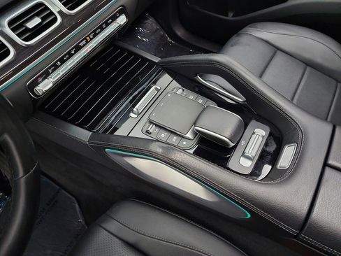 Certified 2023 Mercedes-Benz GLS 450 4MATIC image 11