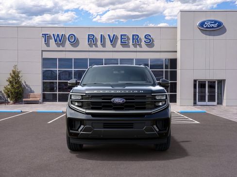 New 2027 Ford Expedition Platinum w/ Driver's Package AWD/4WD image 3
