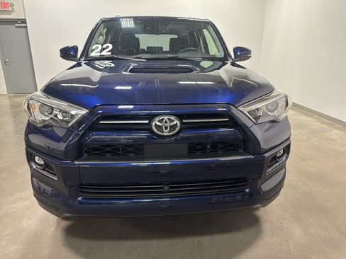 Used 2022 Toyota 4Runner TRD Sport w/ Technology Package AWD/4WD image 8