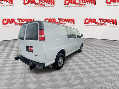 Used 2023 GMC Savana 2500 w/ Driver Convenience Package image 8