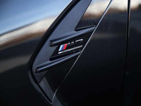 Used 2023 BMW M3 Competition image 9