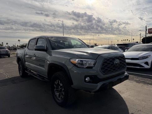 Used 2022 Toyota Tacoma 4x4 Double Cab image 12