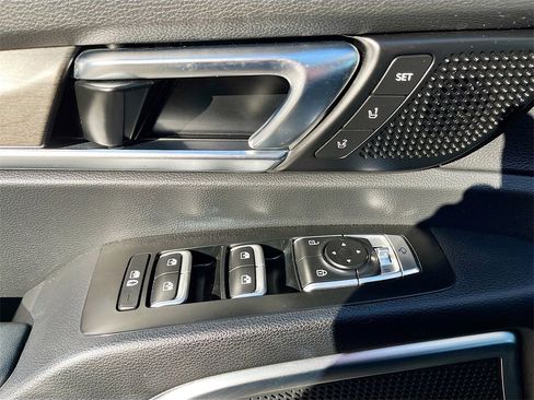 Used 2022 Kia Telluride SX w/ SX Prestige Package image 18