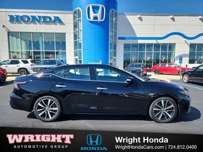 Used 2023 Nissan Maxima SV w/ Floor Mat Group