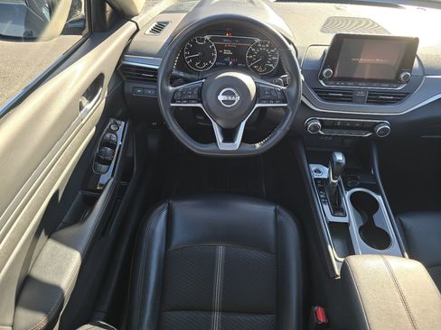 Used 2024 Nissan Altima 2.5 SR image 27