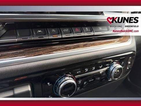 New 2026 GMC Sierra 1500 Elevation image 31