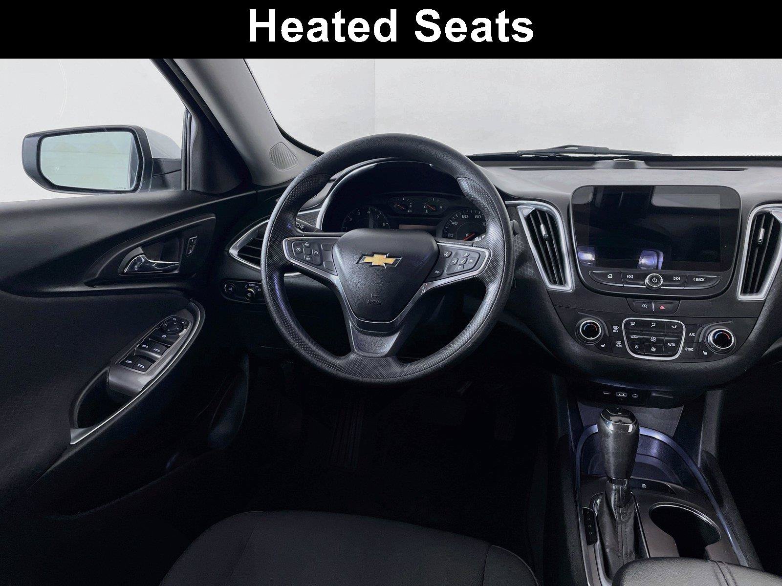 Used 2020 Chevrolet Malibu LT FWD image 2