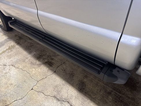 Used 2011 Ford F350 XL w/ Skid Plate Pkg image 11