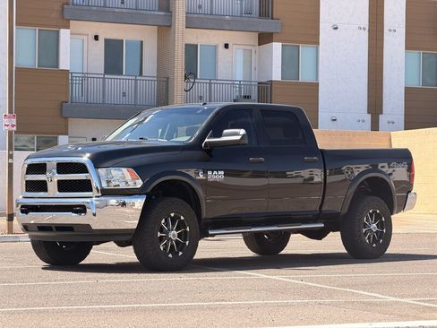 Used 2018 RAM 2500 Tradesman w/ Chrome Appearance Group AWD/4WD image 6