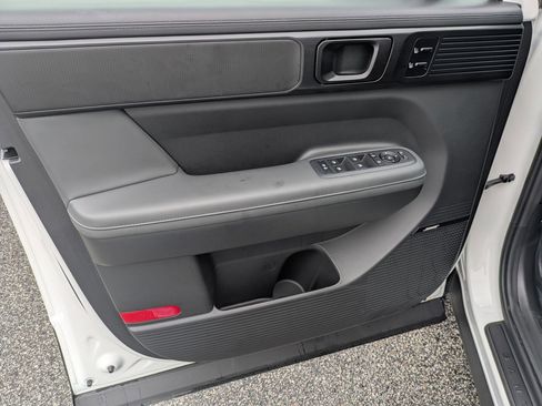 Used 2025 Hyundai Santa Fe Calligraphy image 11