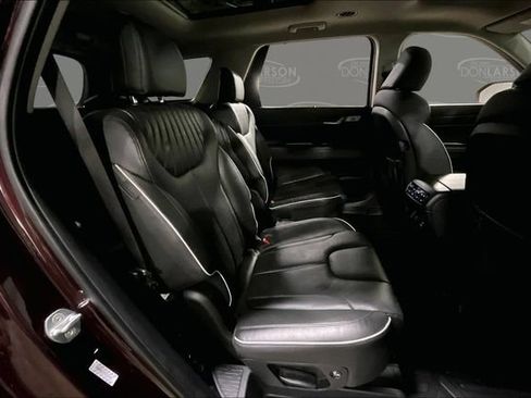 Used 2023 Hyundai Palisade Limited w/ Cargo Package AWD/4WD image 16