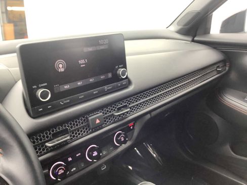 Certified 2025 Honda HR-V Sport image 17