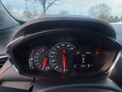 Used 2022 Chevrolet Trax LT w/ LT Convenience Package image 13