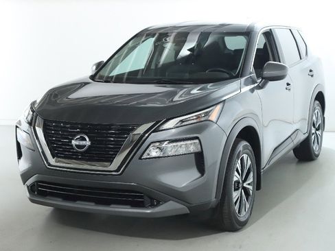 Certified 2023 Nissan Rogue SV image 4