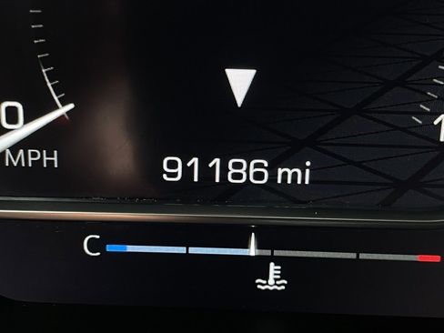 Used 2023 GMC Sierra 1500 SLT w/ SLT Convenience Package image 13