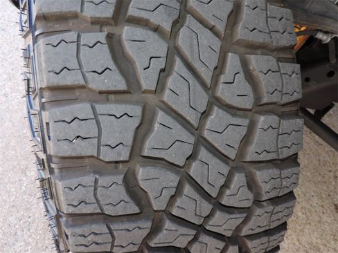 Certified 2025 GMC Sierra 2500 AT4X image 21