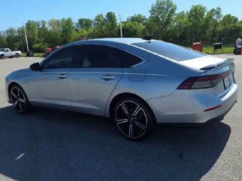 Used 2024 Honda Accord Sport image 5