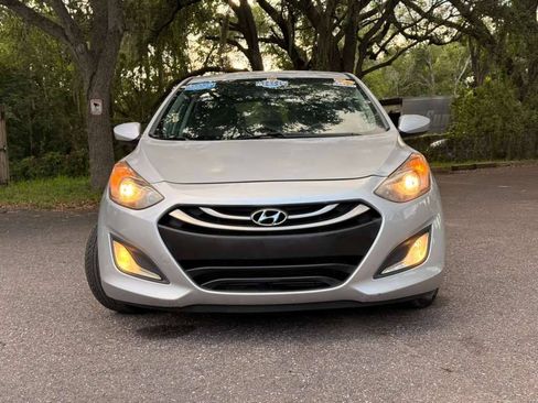 Used 2013 Hyundai Elantra GT FWD image 2