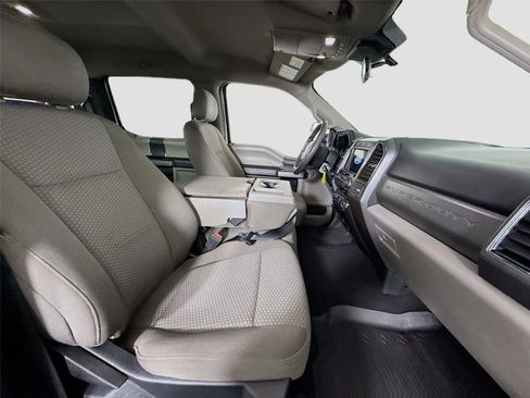 Used 2020 Ford F250 XLT image 18