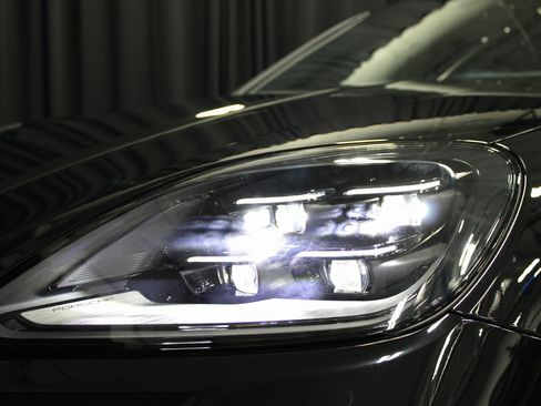 New 2026 Porsche Cayenne E-Hybrid Coupe image 15