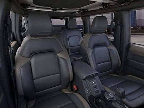 New 2026 Ford Bronco Big Bend w/ Black Diamond Package AWD/4WD image 10