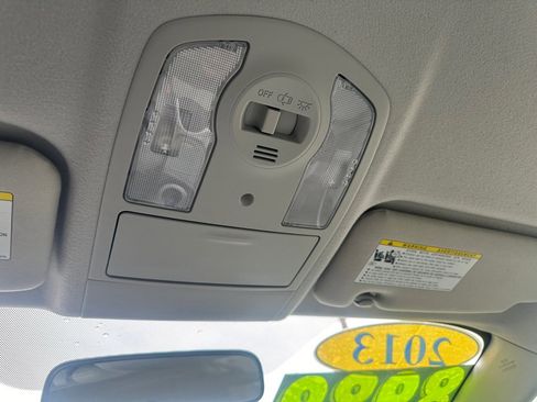 Used 2013 Toyota Prius Two image 10