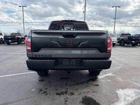 Used 2023 Nissan Titan PRO-4X w/ Pro-4x Utility Package image 5
