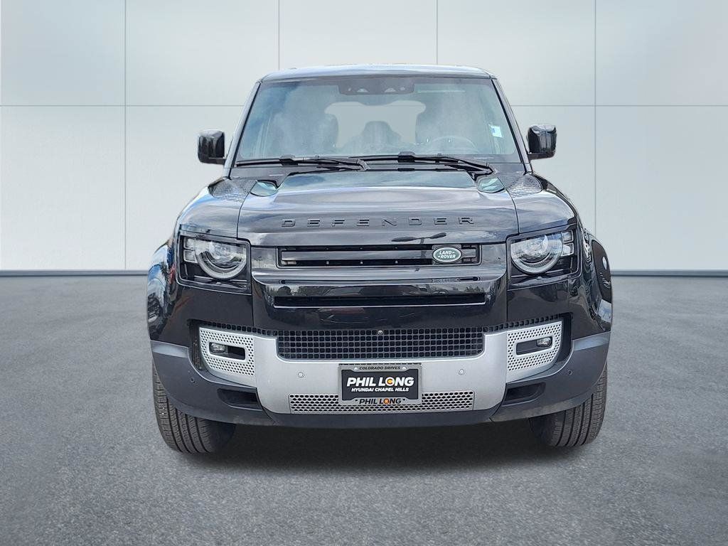 Used 2025 Land Rover Defender 110 S AWD/4WD image 8