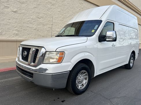 Used 2014 Nissan NV 2500 SV image 6