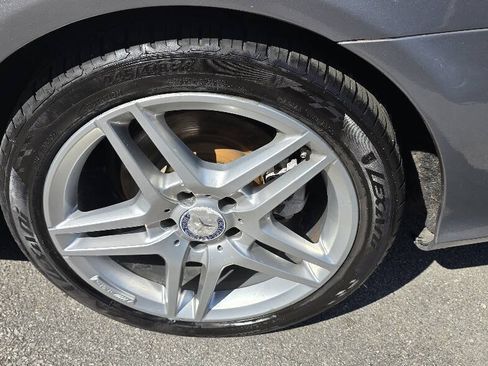 Used 2014 Mercedes-Benz E 350 4MATIC Sedan w/ Premium 1 Package image 10