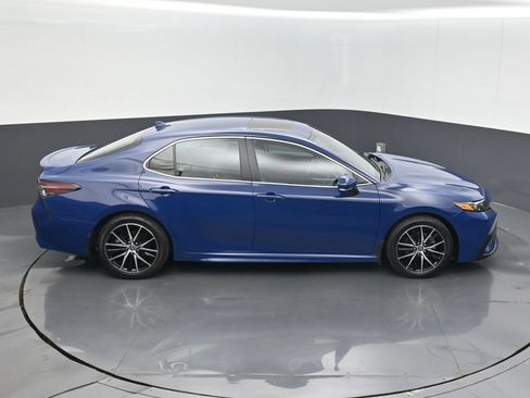 Used 2024 Toyota Camry SE w/ Convenience Package FWD image 14