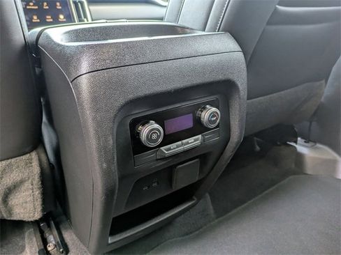 Used 2024 GMC Acadia Elevation image 28