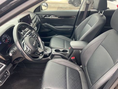 Certified 2022 Kia Seltos EX image 4